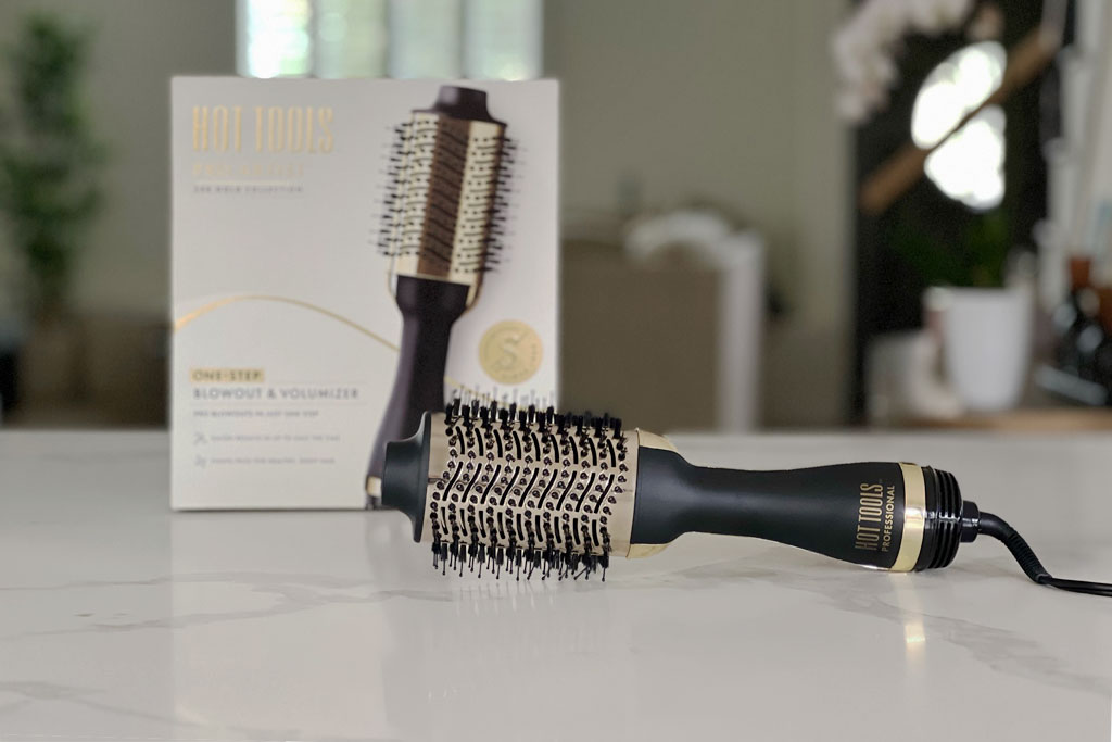 Hot Tools 24K Gold One-Step Blowout And Volumizer Review