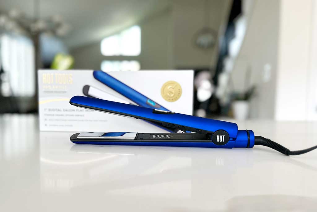 Hot-Tools-Professional-Titanium-Flat-Iron-review-featured