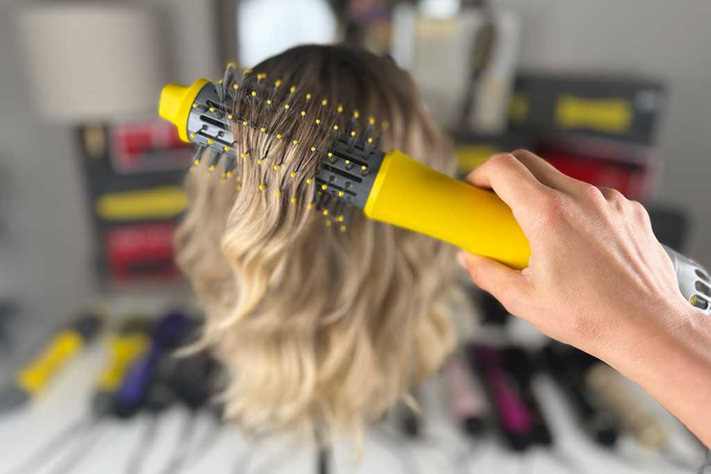 Drybar-The-Half-Shot-Blow-Dryer-Brush-tested-on-human-hair