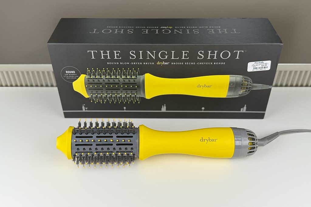 Drybar-The-Single-Shot-Round-Blow-Dryer-Brush-review-featured