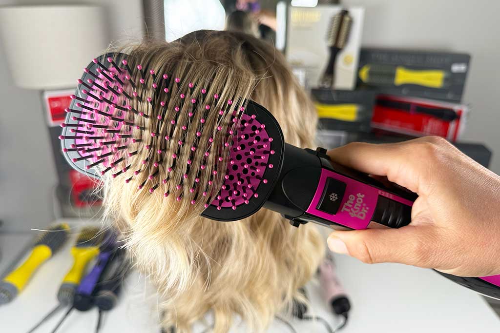 InfinitiPRO-by-Conair-The-Knot-Dr-All-in-One-Smoothing-Dryer-Brush-tested-on-human-hair