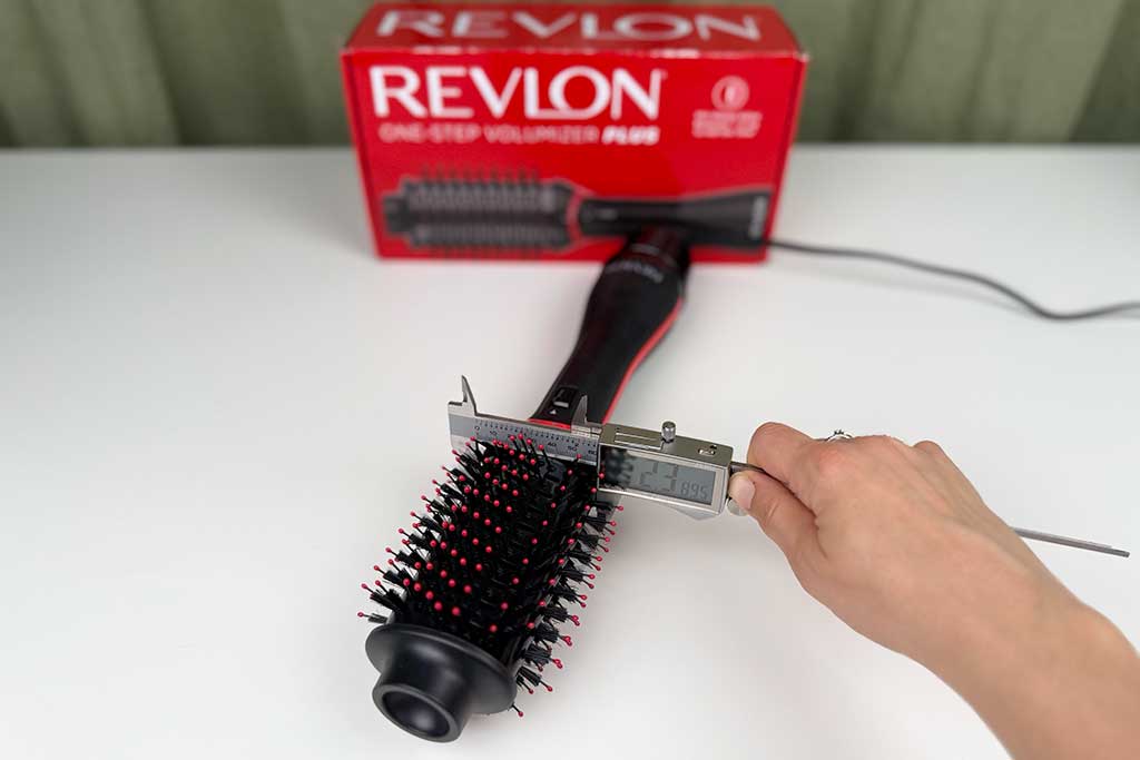 Revlon-One-Step-Volumizer-PLUS-2.0-barrel-width