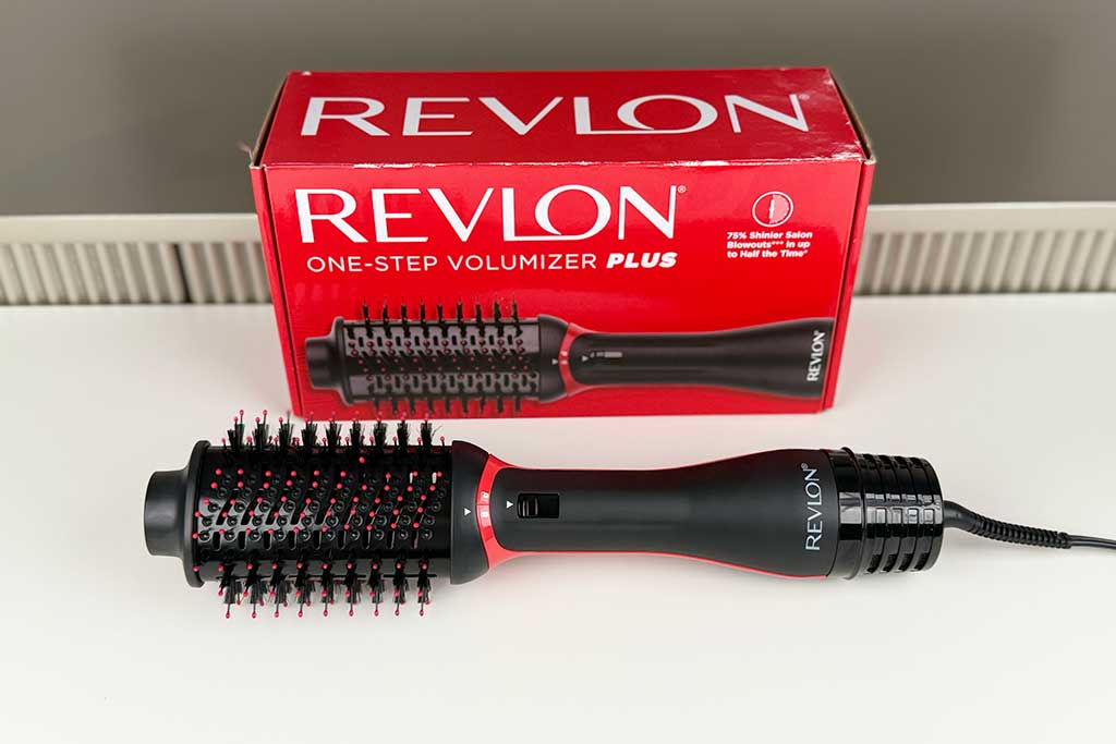 Revlon-One-Step-Volumizer-PLUS-2.0-review-featured