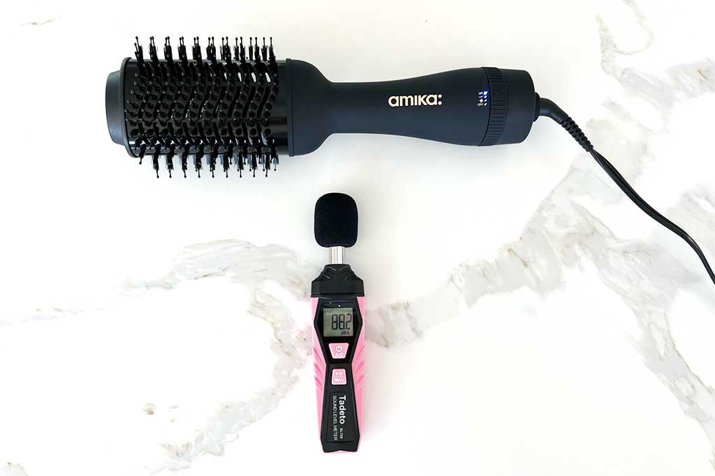 Amika-Hair-Blow-Dry-Brush-noise-level