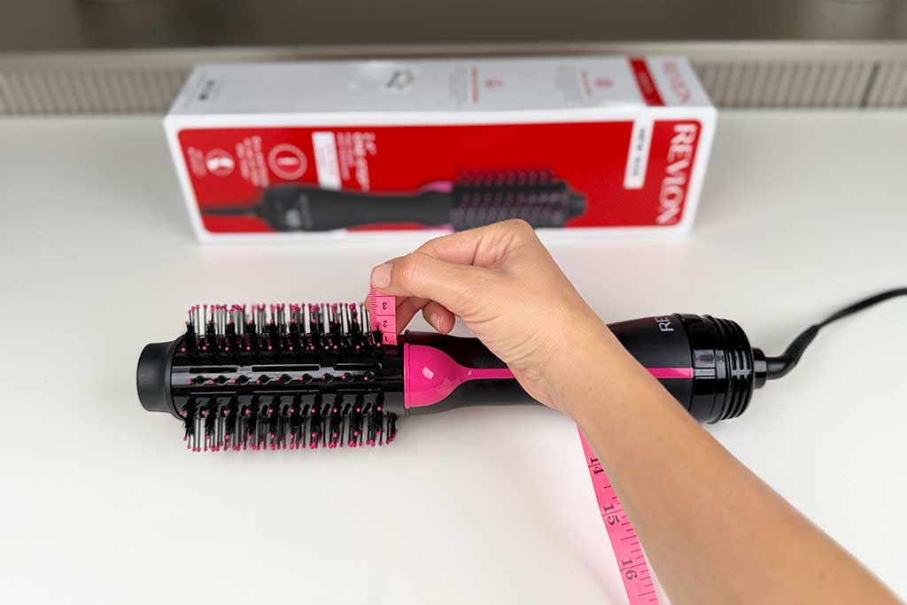 Original-Revlon-One-Step-Volumizer-bristle-length