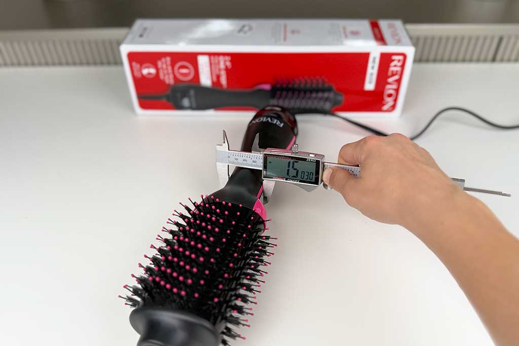 Original-Revlon-One-Step-Volumizer-handle-width